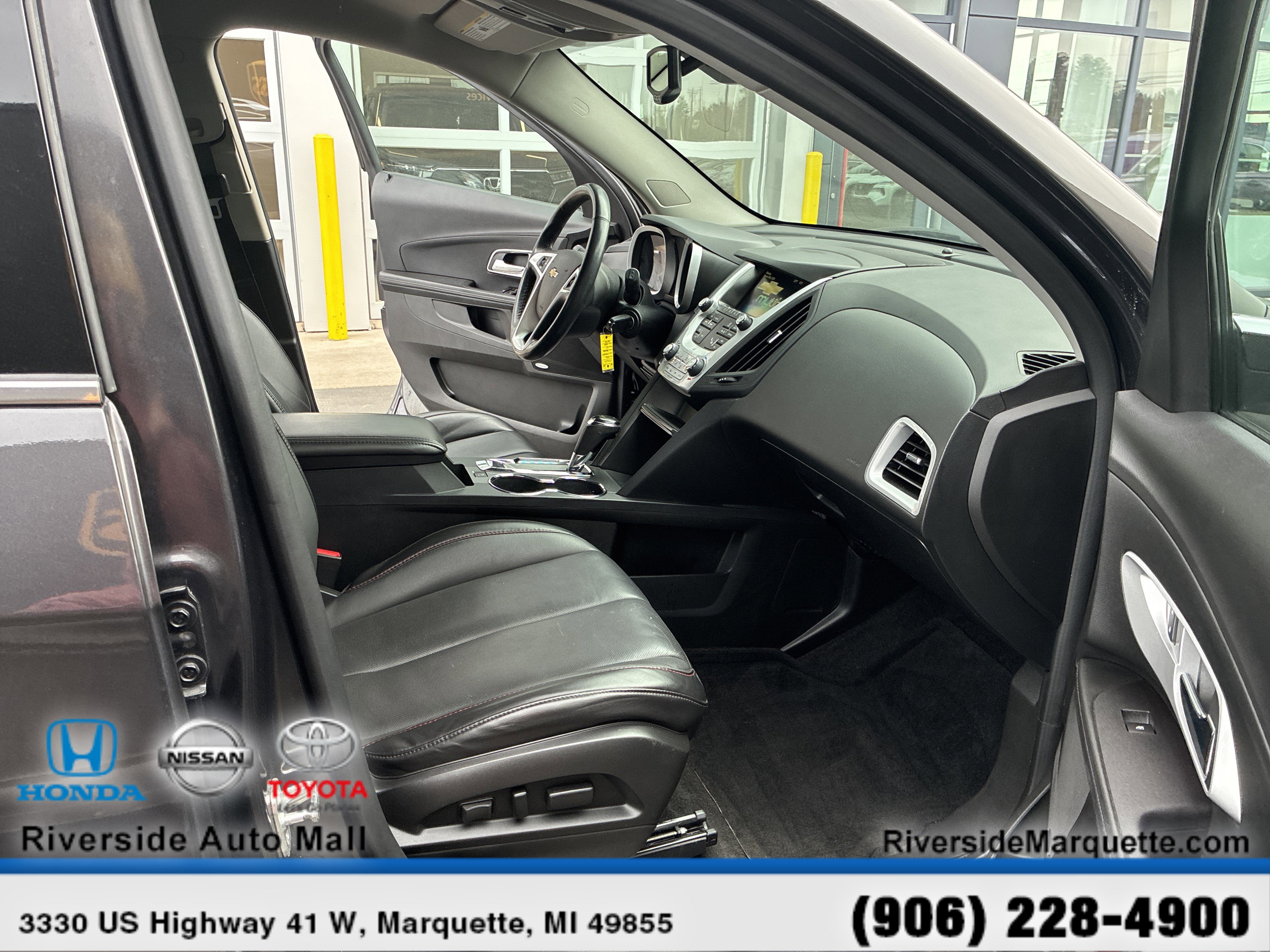Used 2016 Chevrolet Equinox LTZ w/ Enhanced Convenience Package image 25