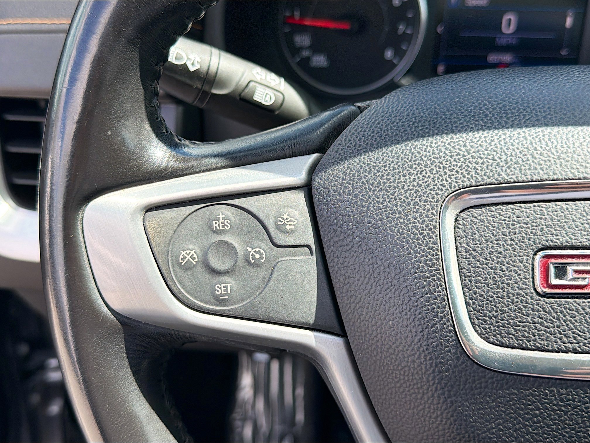 Used 2020 GMC Terrain SLE w/ Driver Convenience Package image 35