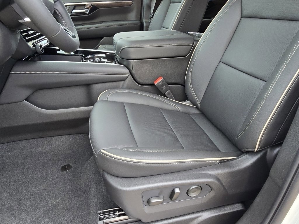 New 2025 Chevrolet Tahoe Premier image 16