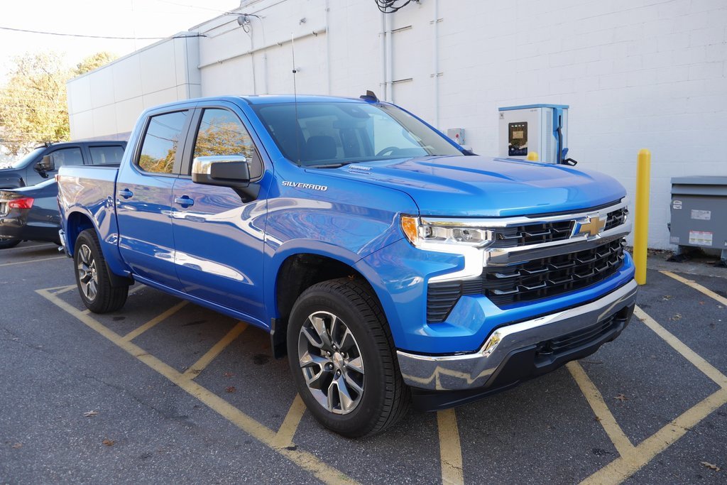 New 2026 Chevrolet Silverado 1500 LT image 2