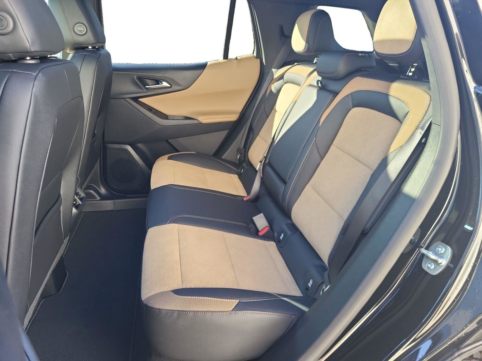 New 2026 Chevrolet Equinox ACTIV w/ Safety and Technology Package image 21