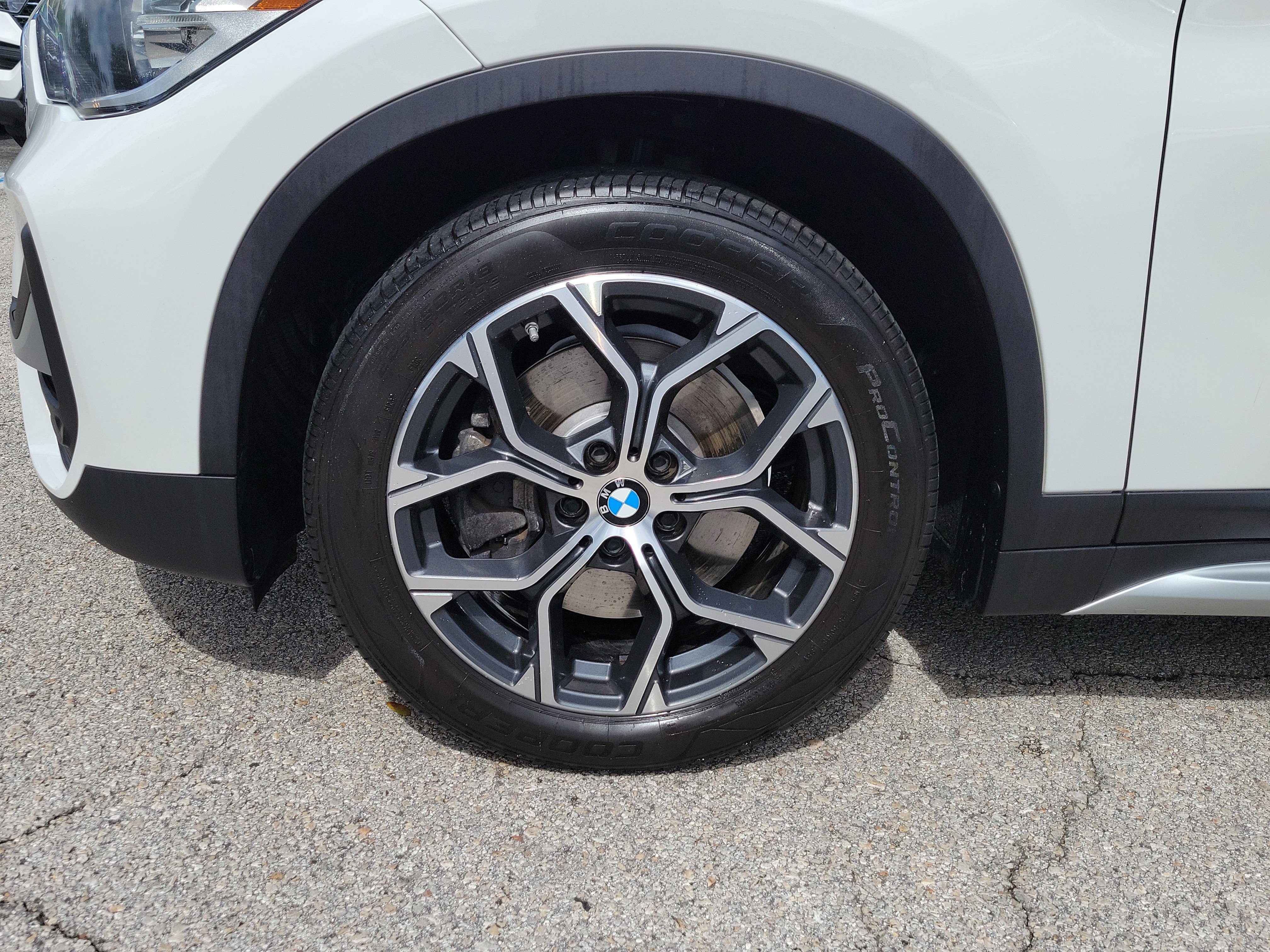 Used 2020 BMW X1 xDrive28i w/ Convenience Package AWD/4WD image 5