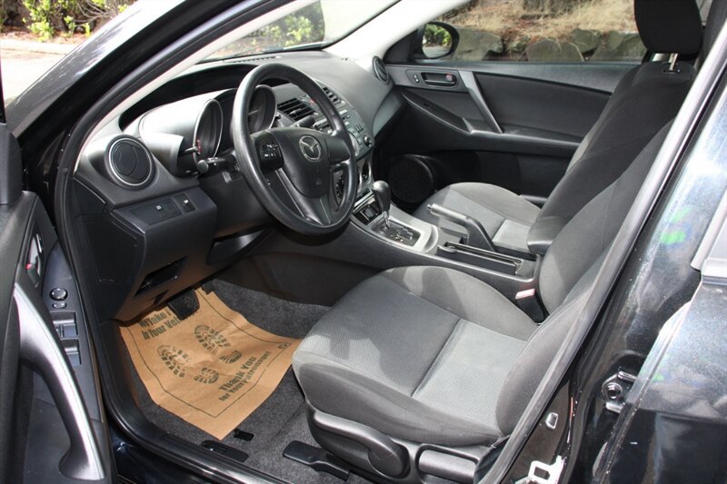 Used 2011 MAZDA MAZDA3 i Sport FWD image 5