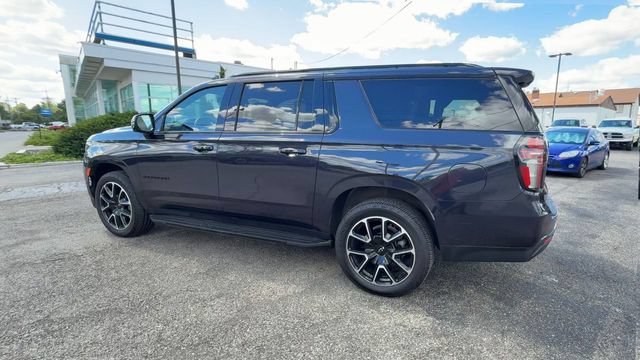 Certified 2023 Chevrolet Suburban RST w/ Luxury Package AWD/4WD image 6