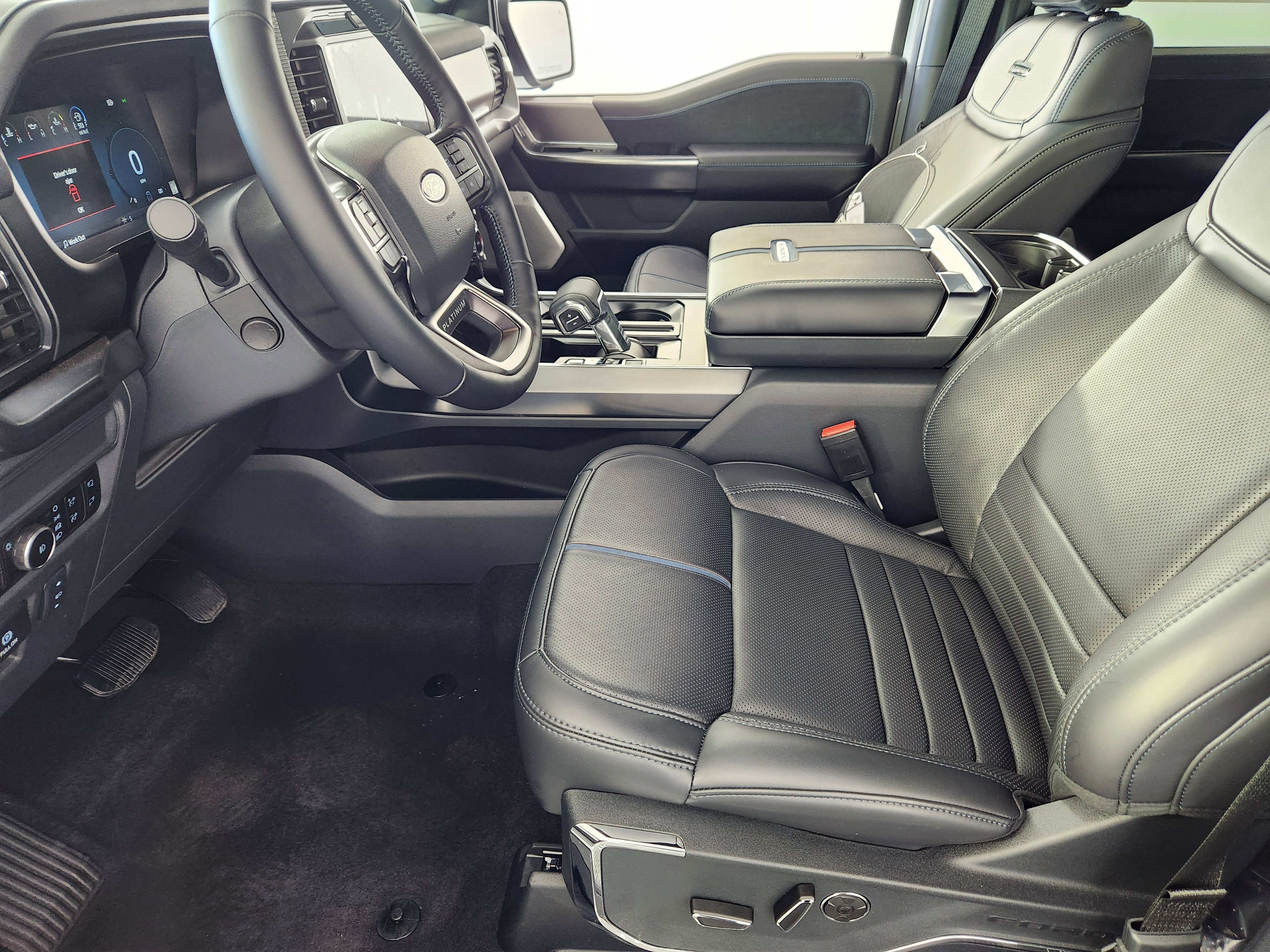 New 2025 Ford F150 Platinum w/ Equipment Group 702A High image 10