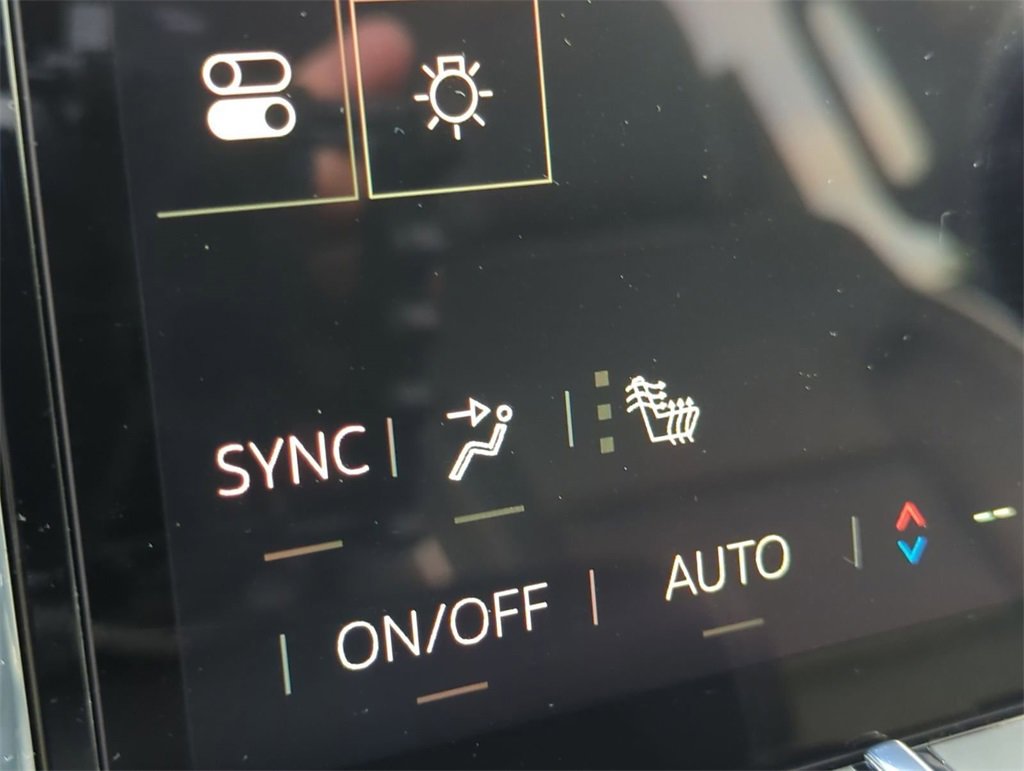 Used 2026 GMC Sierra EV Elevation image 17