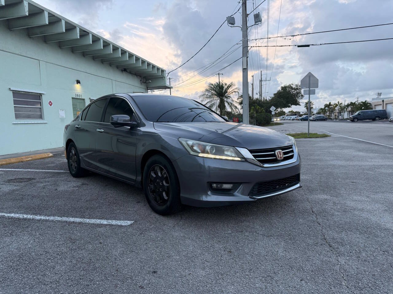 Used 2015 Honda Accord EX-L image 9