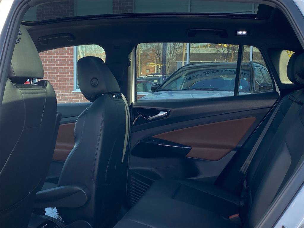 Certified 2022 Volkswagen ID.4 Pro S w/ Gradient Package image 20