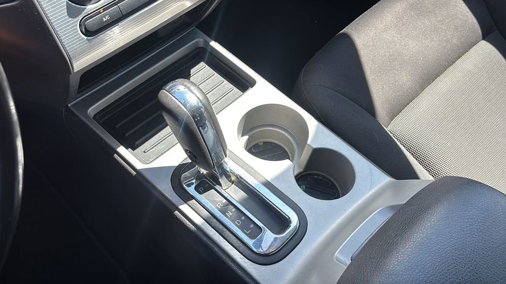 Used 2010 Ford Edge SEL image 21