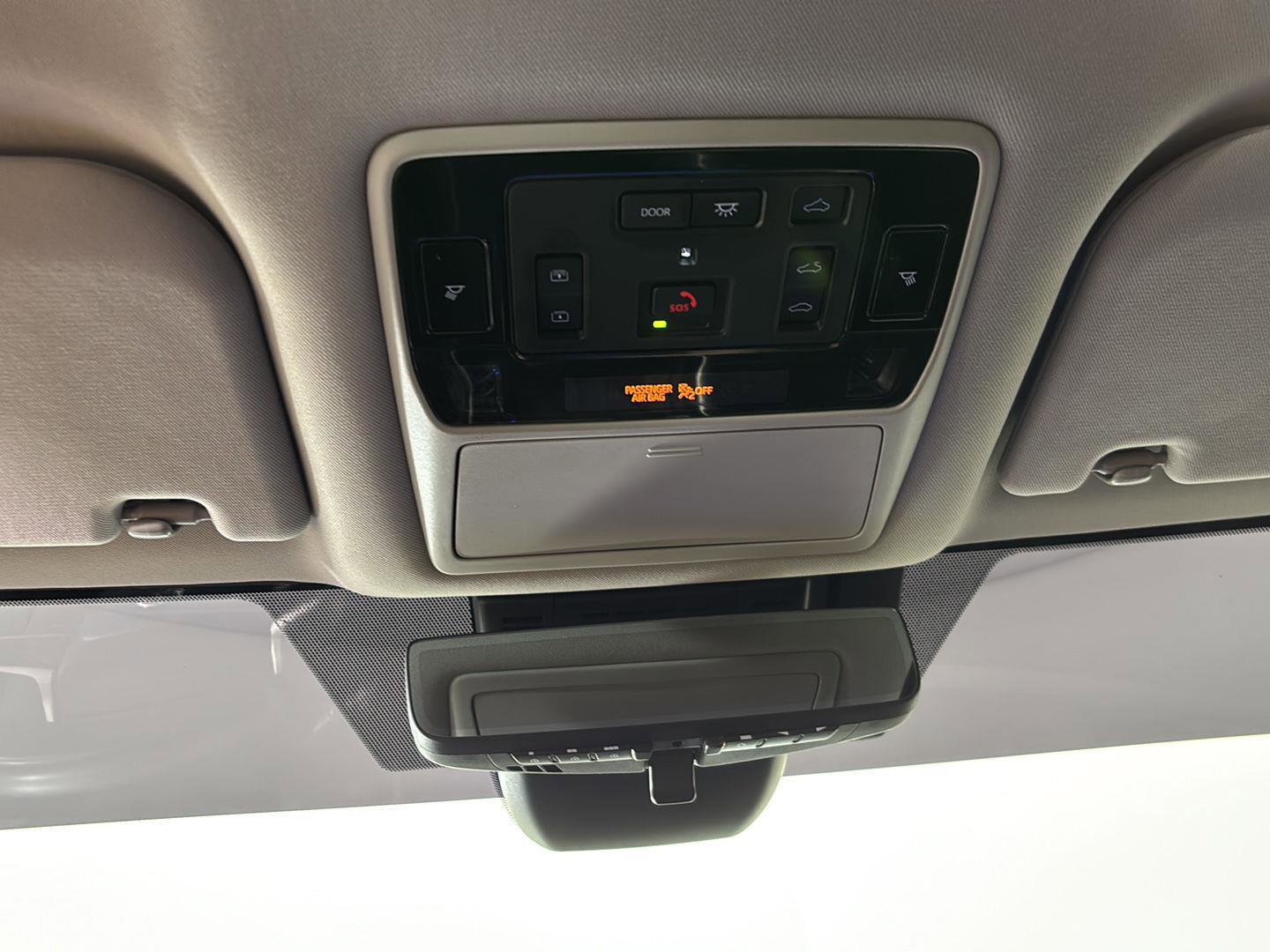 Used 2024 Toyota Grand Highlander AWD image 37