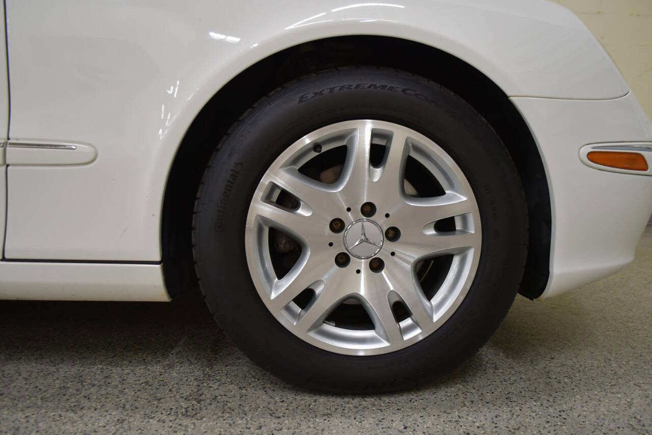 Used 2005 Mercedes-Benz E 320 CDI Sedan image 21