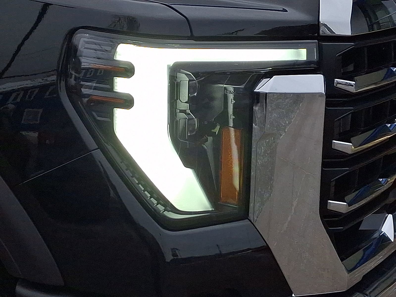 New 2026 GMC Sierra 2500 SLE w/ SLE Value Package; image 9