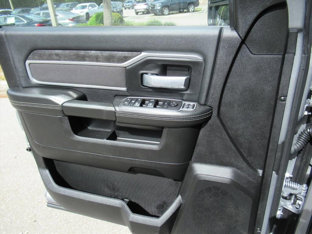 Certified 2024 RAM 2500 Big Horn AWD/4WD image 18