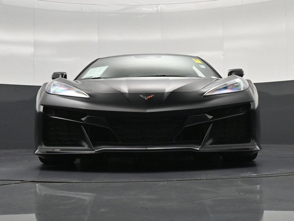 Used 2025 Chevrolet Corvette Z06 RWD image 31
