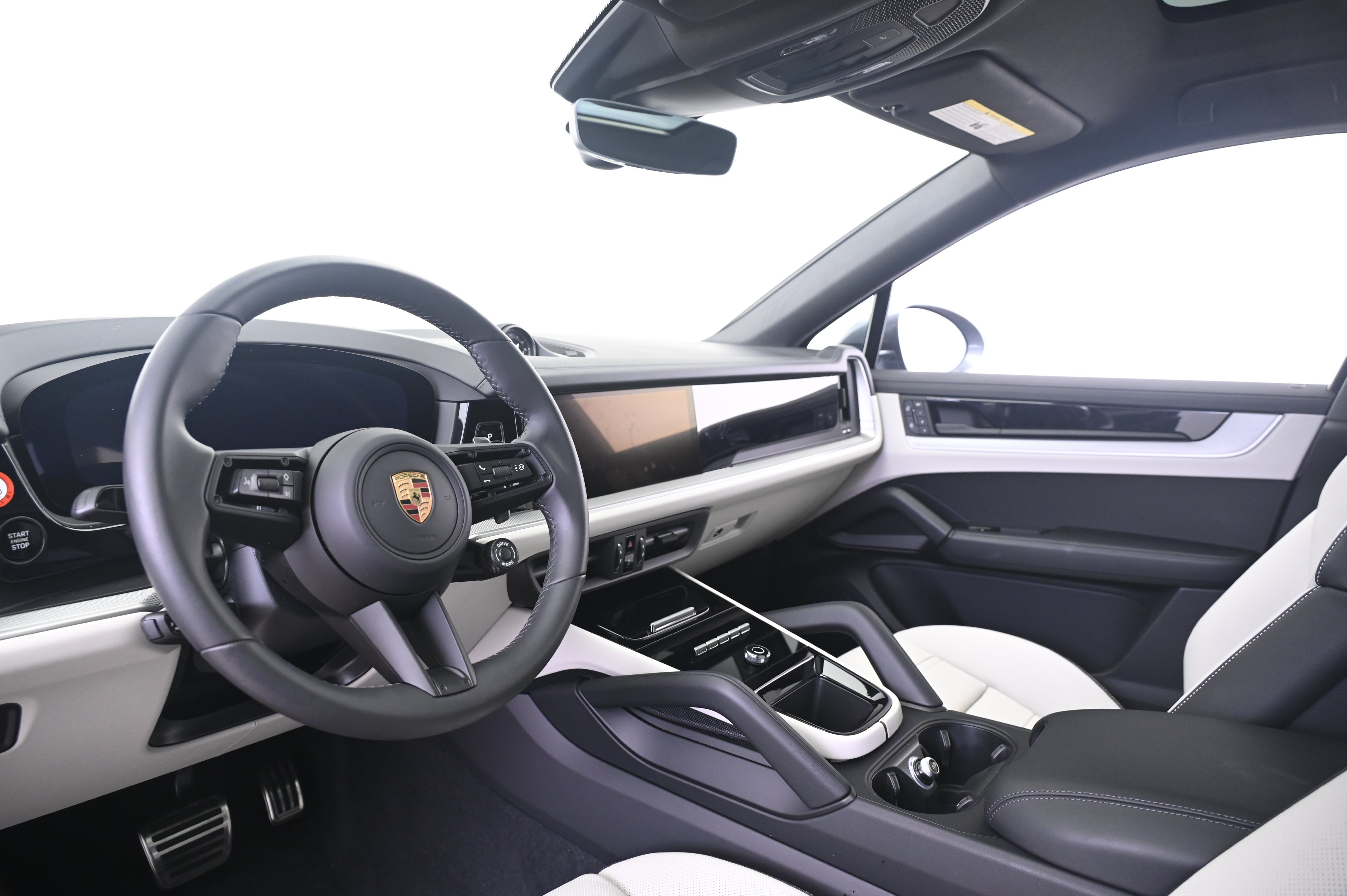 Certified 2026 Porsche Cayenne S AWD/4WD image 4