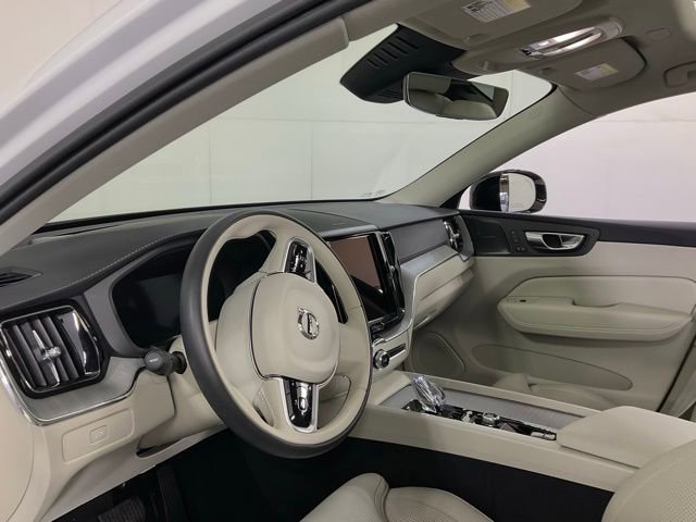 Used 2025 Volvo XC60 B5 Ultra w/ Protection Package Premier image 23