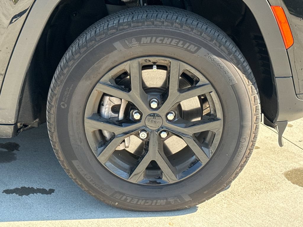 Used 2025 Jeep Grand Cherokee L Altitude AWD/4WD image 11