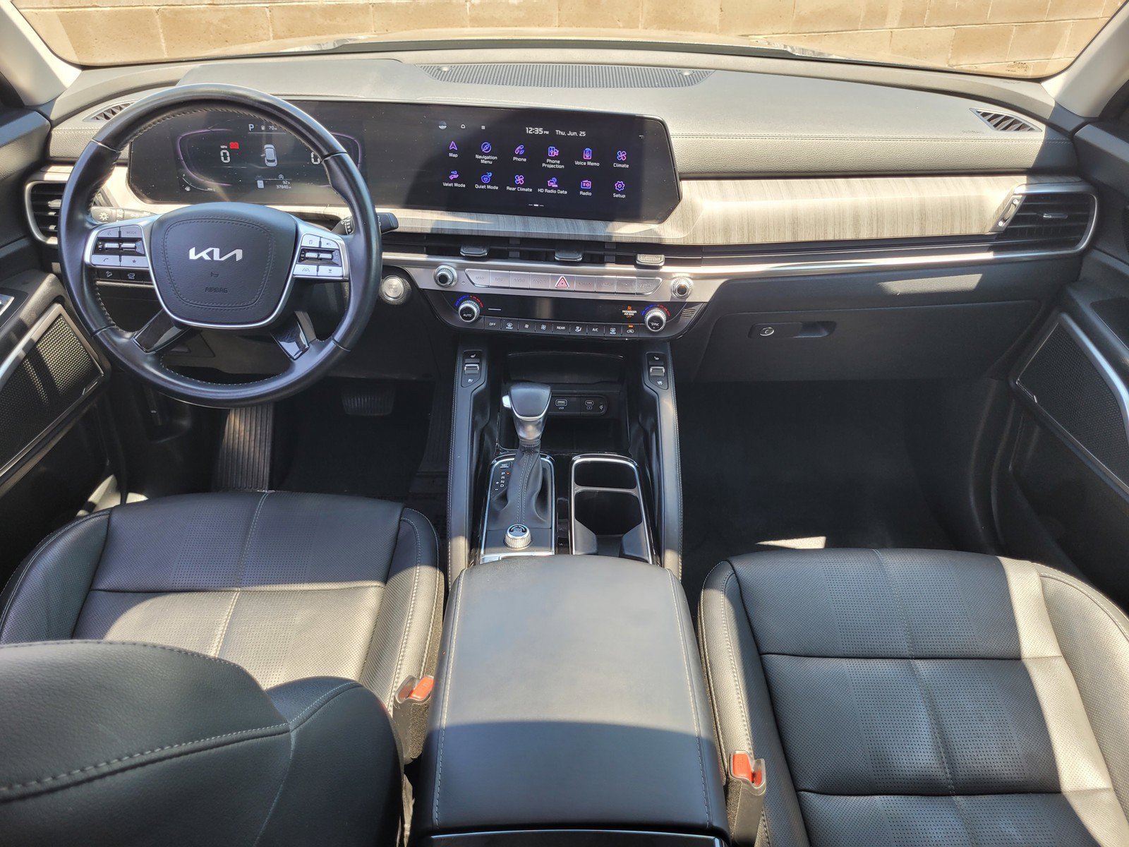 Used 2024 Kia Telluride EX FWD image 16
