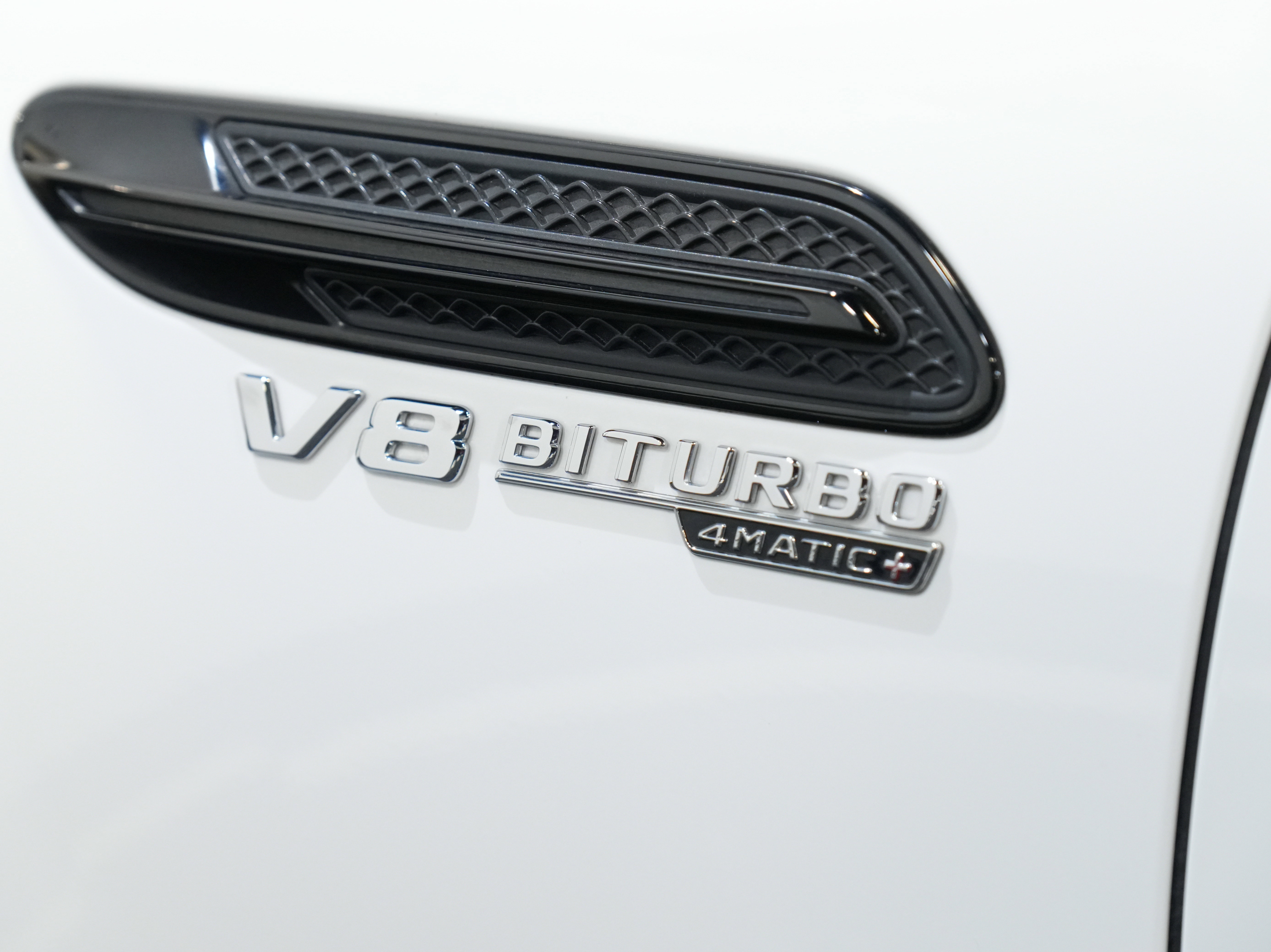 Used 2019 Mercedes-Benz AMG GT 63 w/ AMG Aerodynamics Package image 23