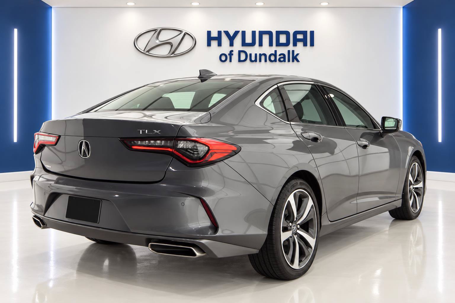 Used 2025 Acura TLX w/ Technology Package FWD image 4
