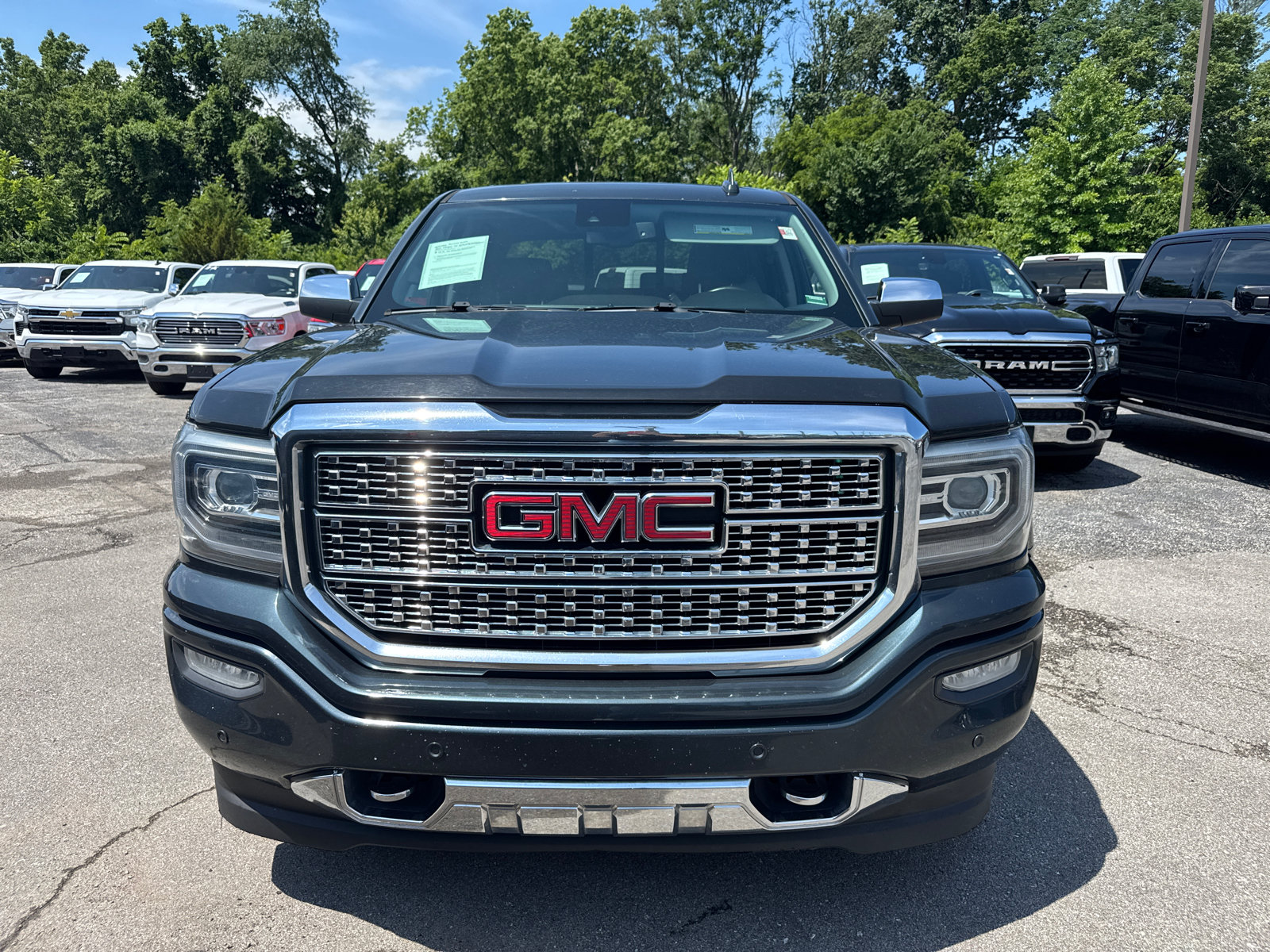 Used 2017 GMC Sierra 1500 Denali w/ Denali Ultimate Package AWD/4WD image 2