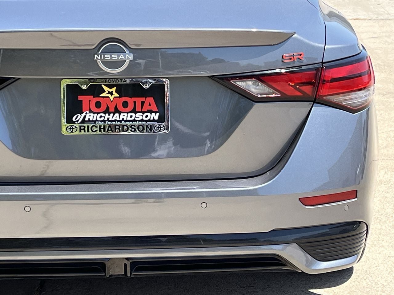 Used 2025 Nissan Sentra SR FWD image 6