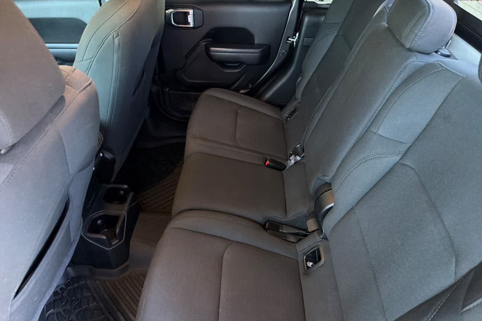 Used 2021 Jeep Gladiator Sport AWD/4WD image 4