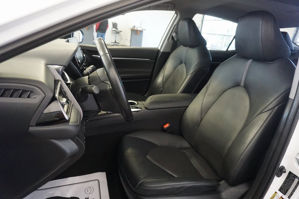 Used 2023 Toyota Camry XLE image 19