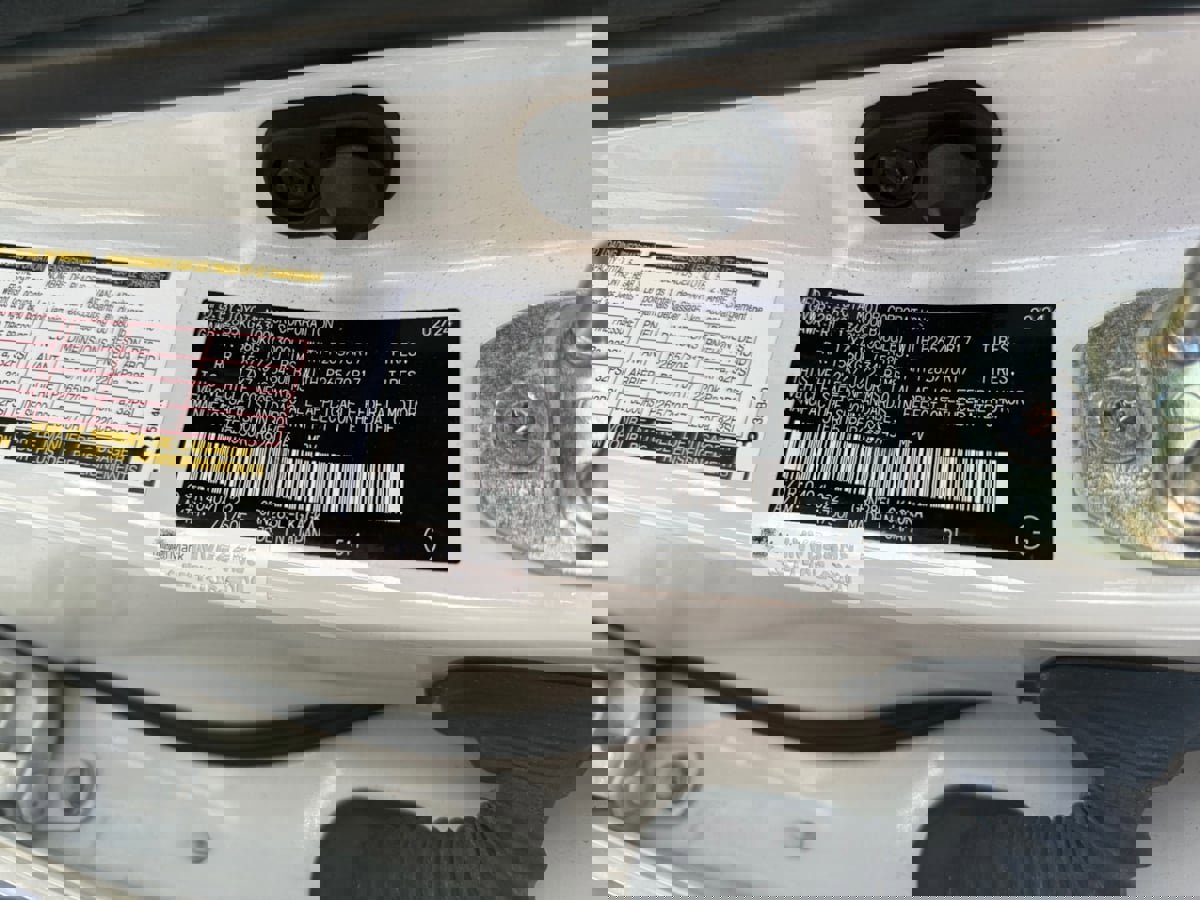 Used 2024 Toyota 4Runner TRD Off-Road Premium image 20