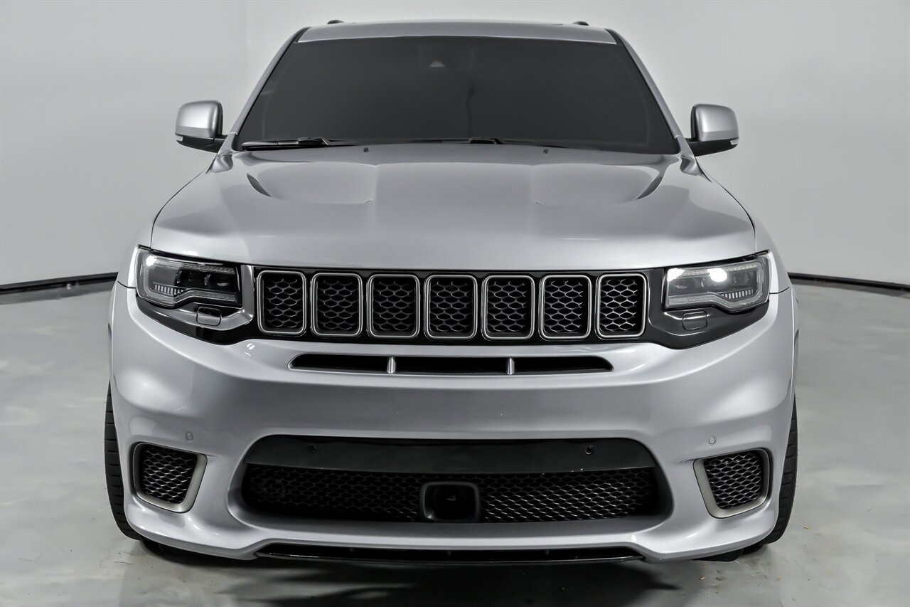 Used 2021 Jeep Grand Cherokee Trackhawk AWD/4WD image 5