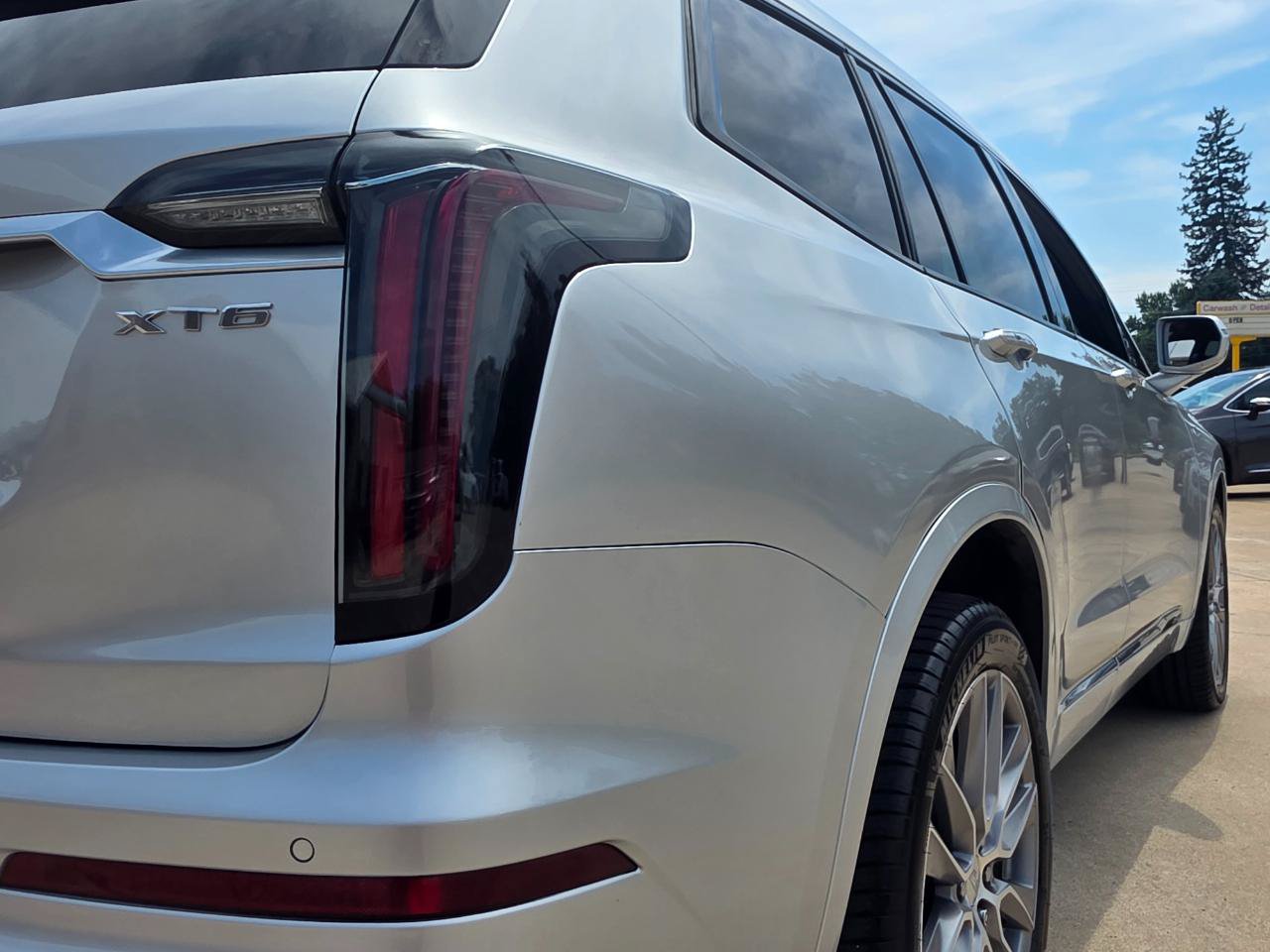 Used 2020 Cadillac XT6 Sport w/ LPO, Floor Liner Package AWD/4WD image 23