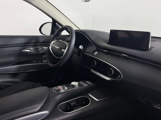 Used 2024 Genesis GV70 2.5T w/ Select Package AWD/4WD image 17
