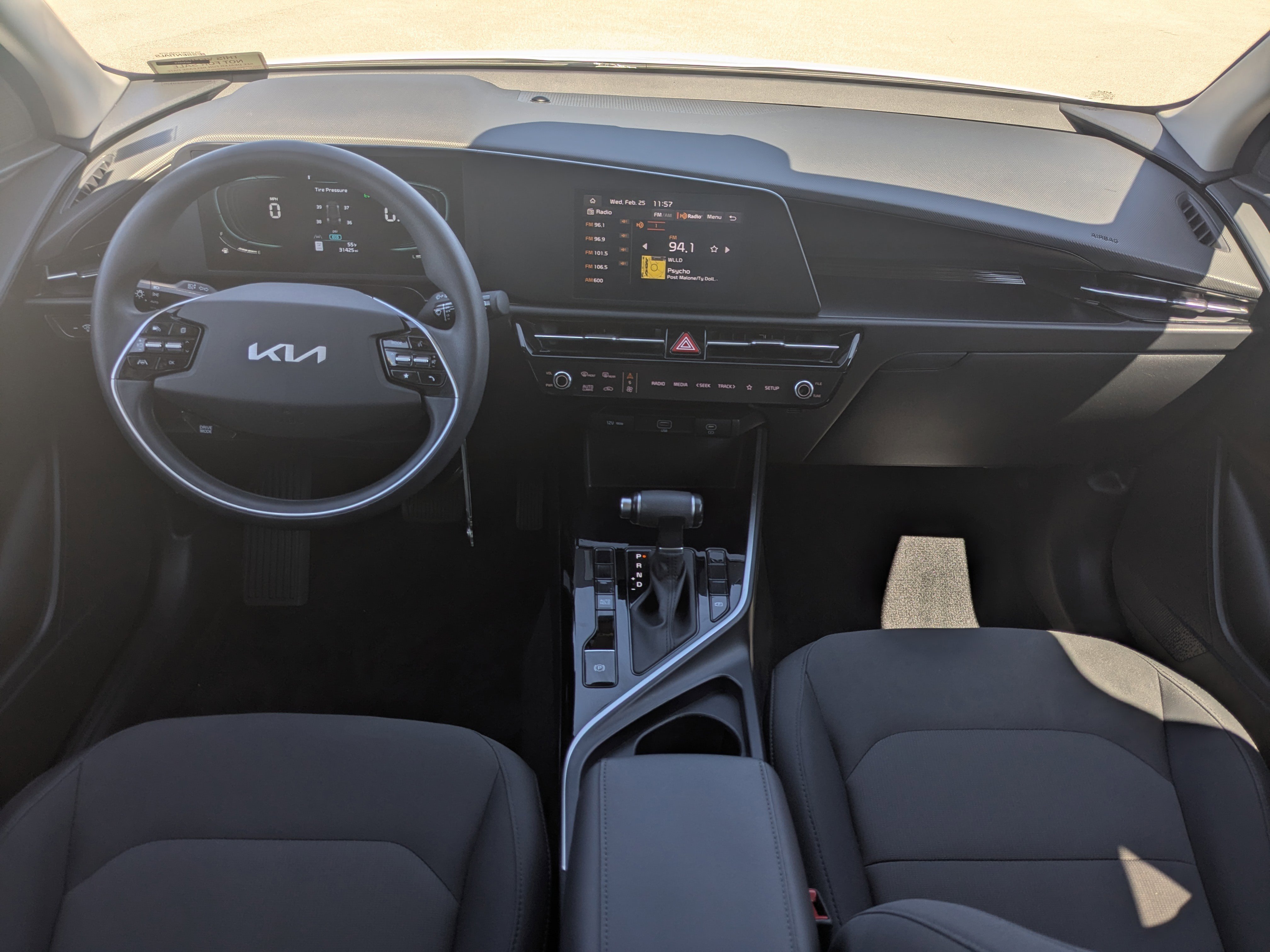 Certified 2024 Kia Niro LX image 20