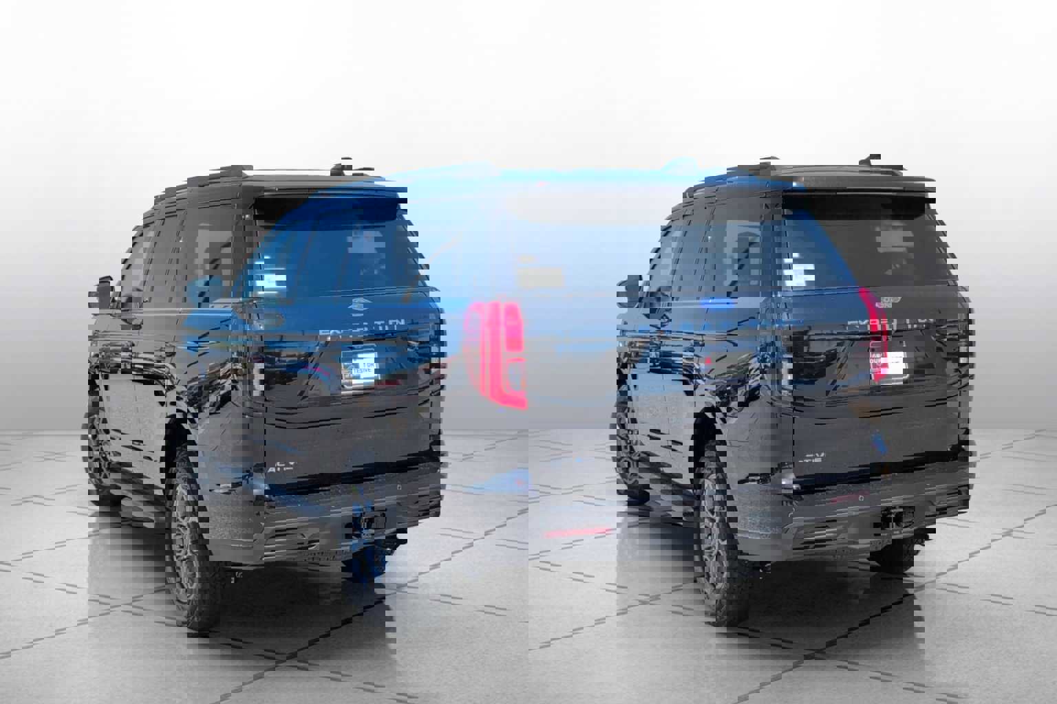 New 2026 Ford Expedition Active image 13