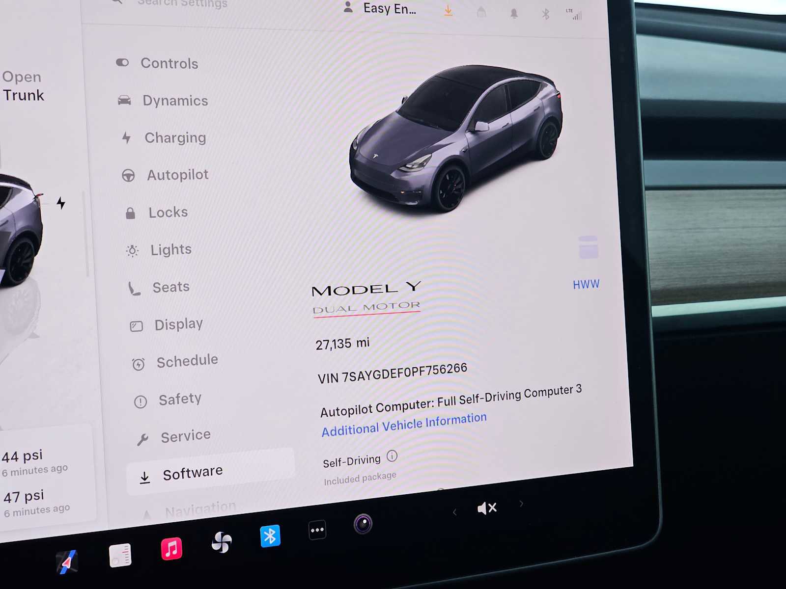 Used 2023 Tesla Model Y Performance AWD/4WD image 31