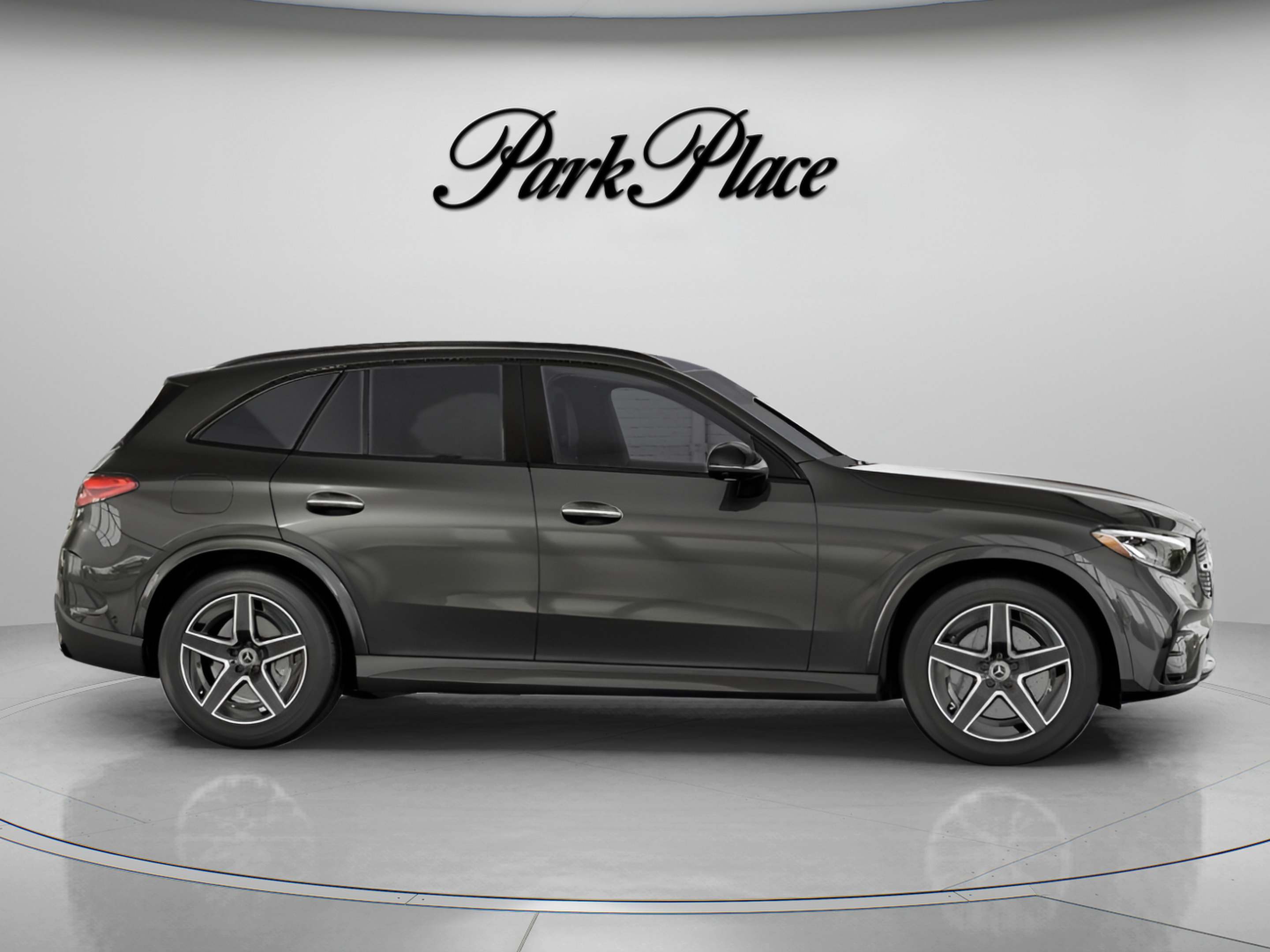 Used 2026 Mercedes-Benz GLC 300 image 27