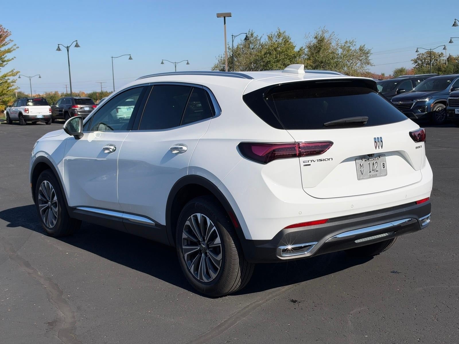 Used 2024 Buick Envision Preferred AWD/4WD image 3