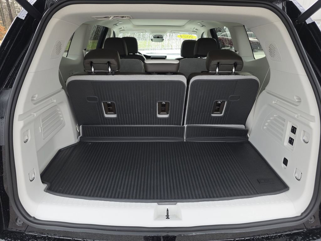 Used 2024 GMC Acadia Denali w/ Super Cruise Package image 19