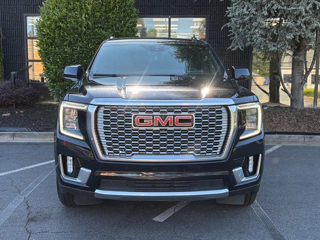 Used 2023 GMC Yukon Denali AWD/4WD image 3