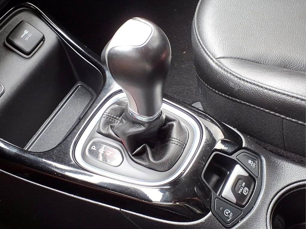 Used 2019 Jeep Compass Altitude image 14