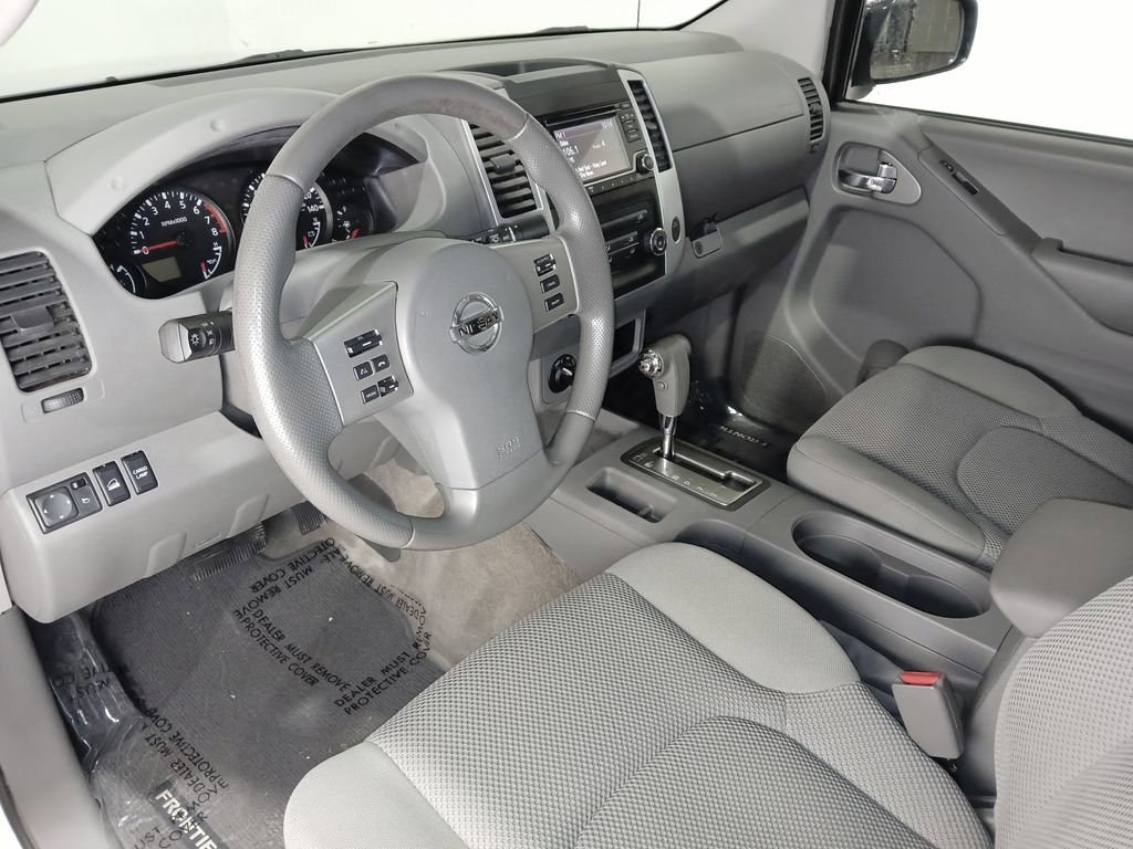 Used 2016 Nissan Frontier SV image 14