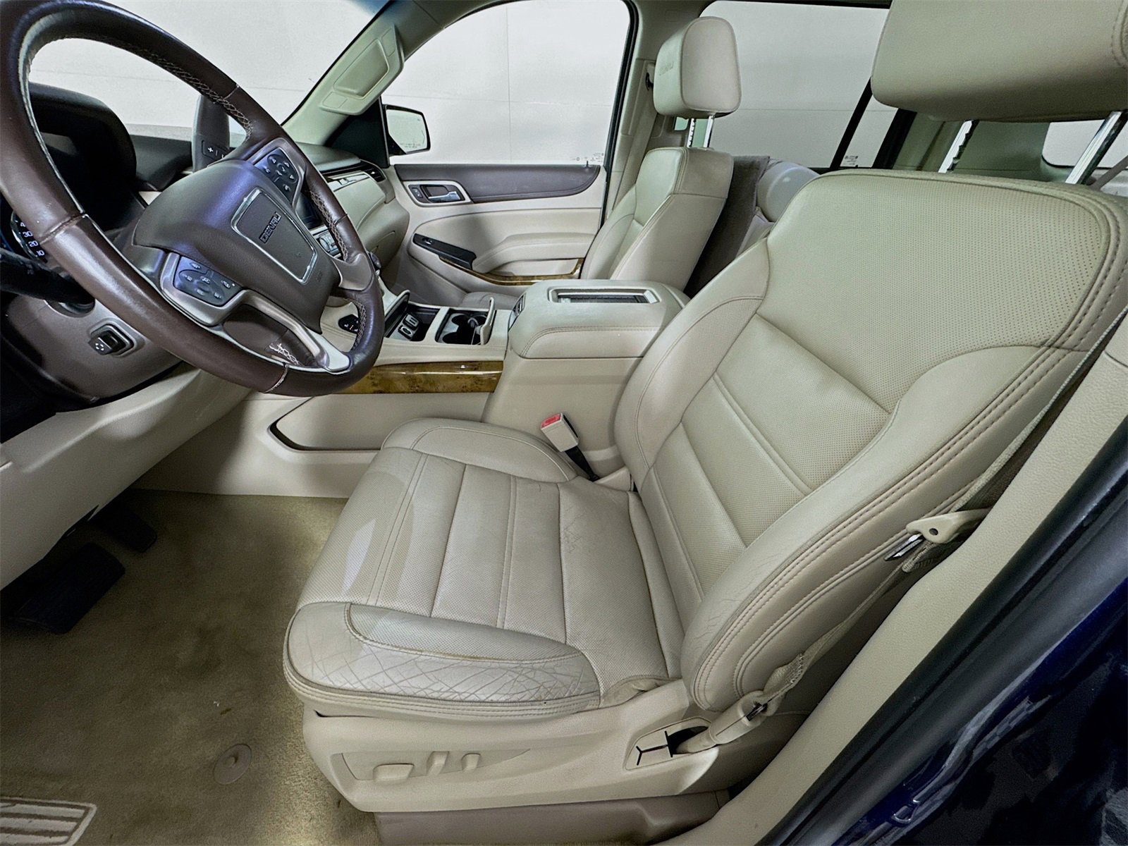 Used 2017 GMC Yukon XL Denali w/ Open Road Package image 17