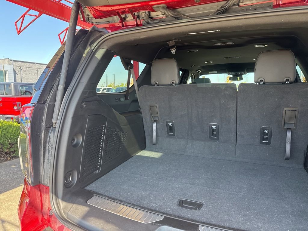 Used 2024 Chevrolet Suburban RST image 29