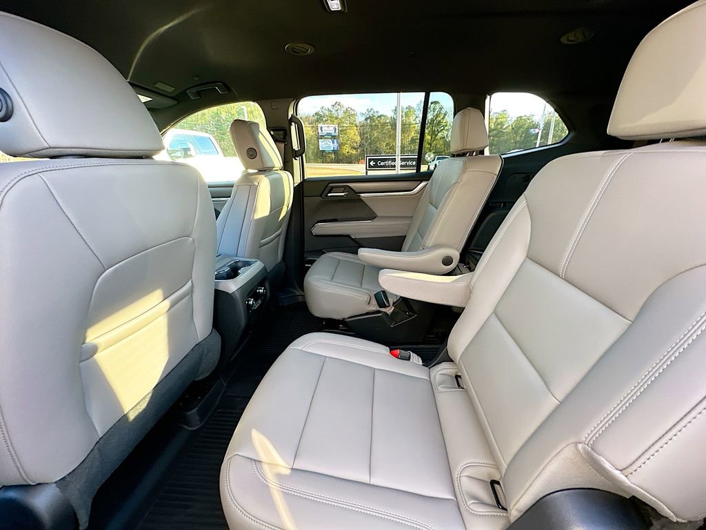 New 2026 GMC Acadia Elevation w/ Elevation Premium Package FWD image 4