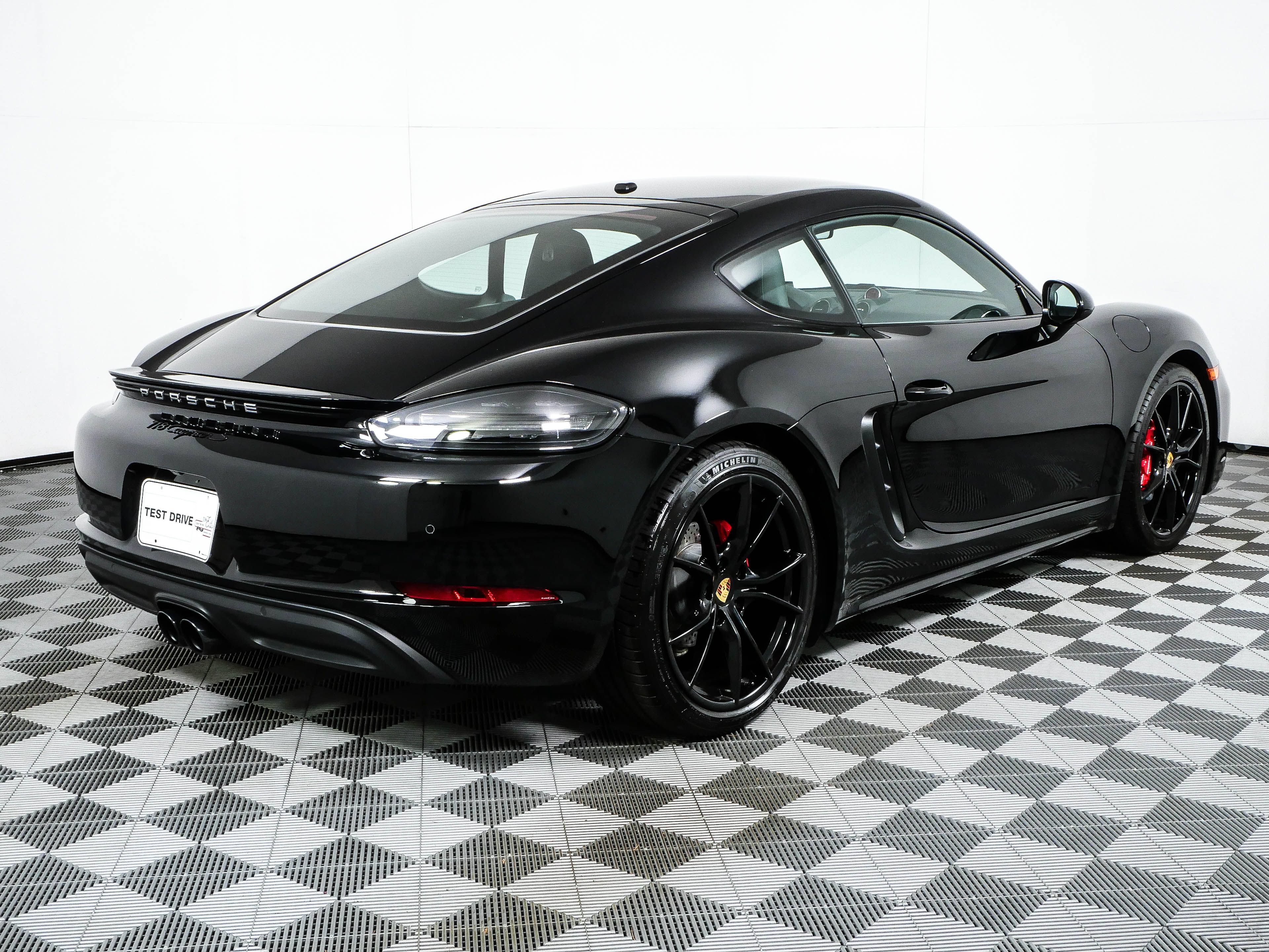 Certified 2024 Porsche 718 Cayman S RWD image 26