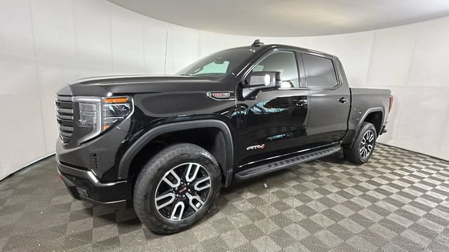 Used 2024 GMC Sierra 1500 AT4 w/ Technology Package AWD/4WD image 6