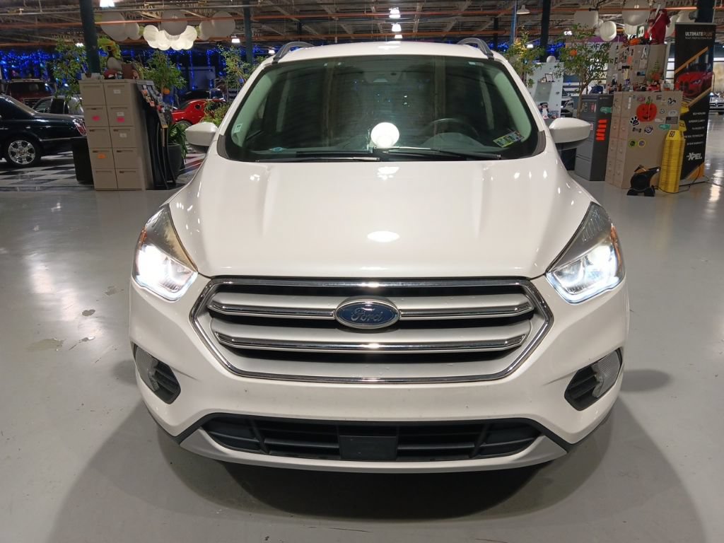 Used 2018 Ford Escape SEL w/ Ford Safe & Smart Package AWD/4WD image 9