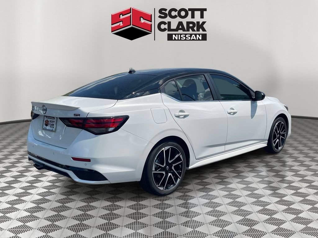 Used 2025 Nissan Sentra SR FWD image 6