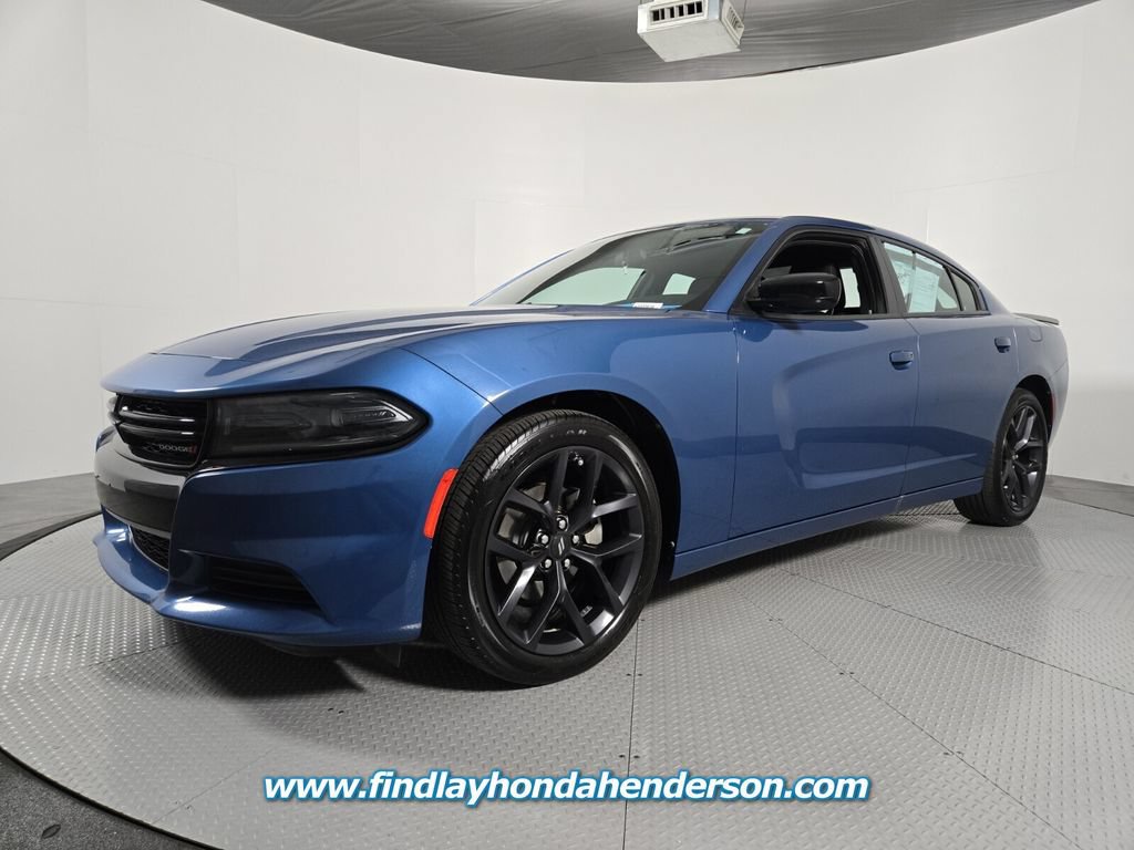 Used 2023 Dodge Charger SXT w/ Blacktop Package RWD image 2