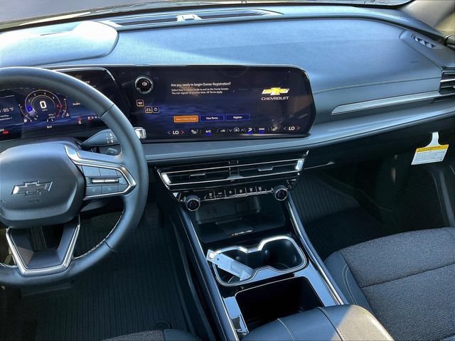 New 2027 Chevrolet Traverse LT w/ Midnight/Sport Edition FWD image 6